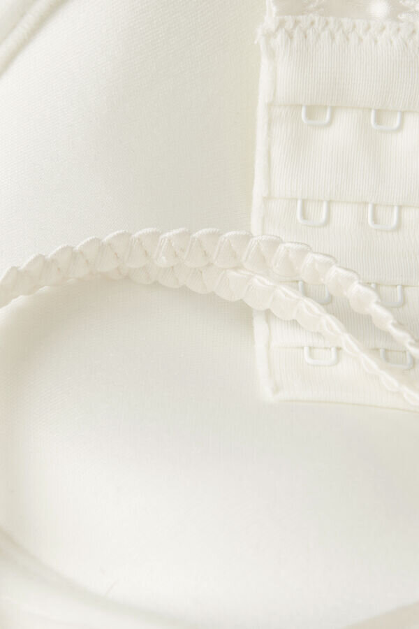 Biustonosz Simona Super Push-Up z jedwabiu Biustonosz Simona Super Push-Up z jedwabiu