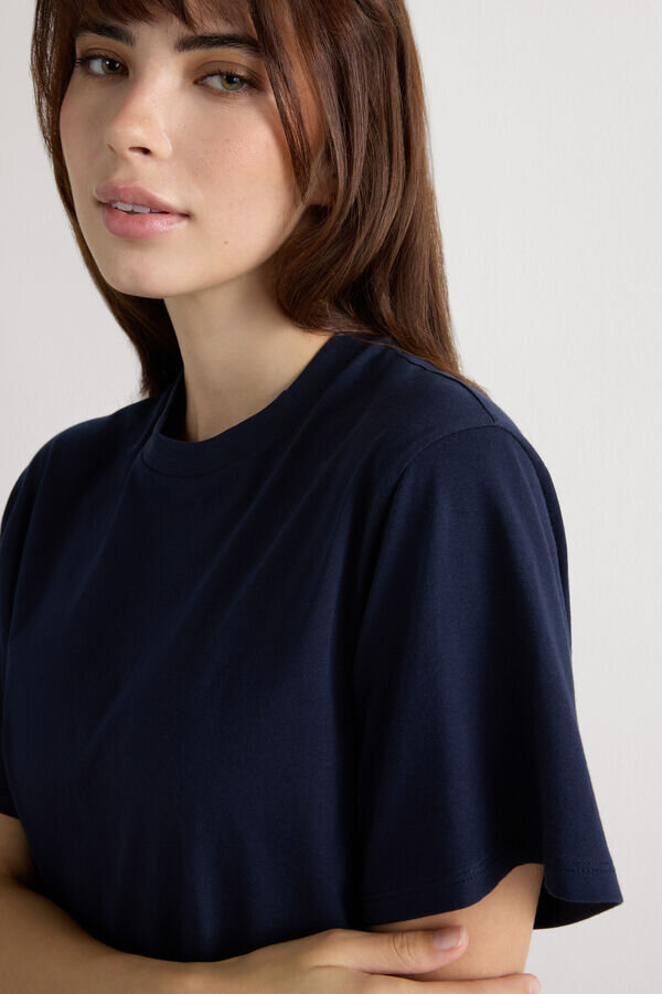 Bluzka z krótkim rękawem i prostym krojem, wykonana z bawełny Bluzka z krótkim rękawem i prostym krojem, wykonana z bawełny