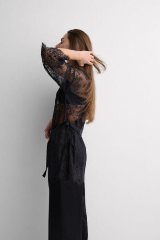 Elegancka koronkowa szlafrok