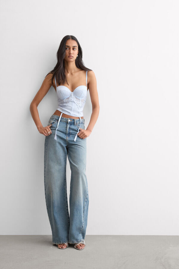 Jedwabiste kwiaty Anna Merrywidow Jedwabiste kwiaty Anna Merrywidow