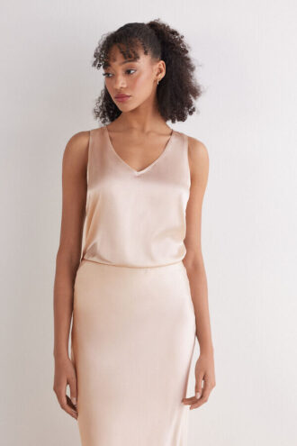 Jedwabna koszulka bez rękawów z dekoltem w serek Jedwabna koszulka bez rękawów z dekoltem w serek