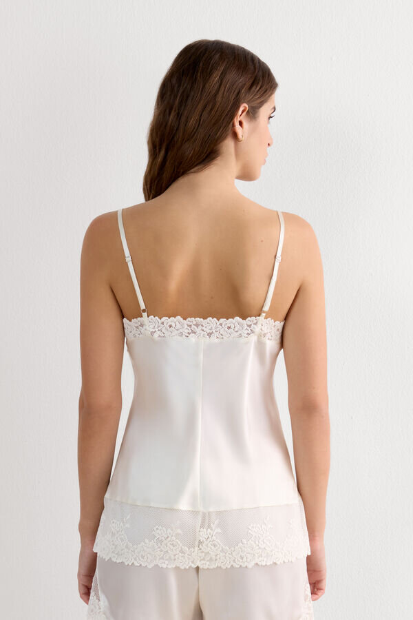 Jedwabna koszulka na cienkich ramiączkach Pretty Flowers Jedwabna koszulka na cienkich ramiączkach Pretty Flowers