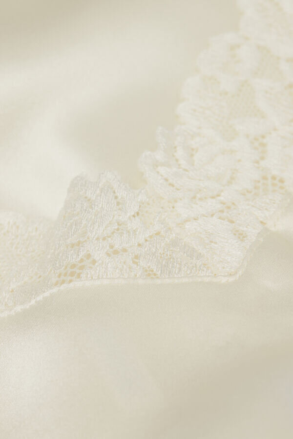 Jedwabna koszulka na cienkich ramiączkach Pretty Flowers Jedwabna koszulka na cienkich ramiączkach Pretty Flowers