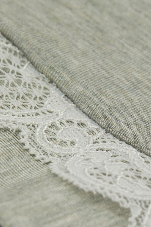 Krótka piżama z koronką z modalu Krótka piżama z koronką z modalu