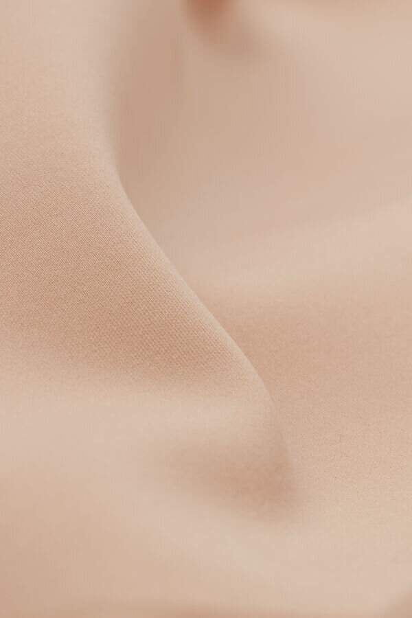 Kształtujące szorty z bezszwowej mikrofibry Kształtujące szorty z bezszwowej mikrofibry