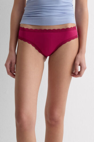 Majtki bawełniane i koronkowe