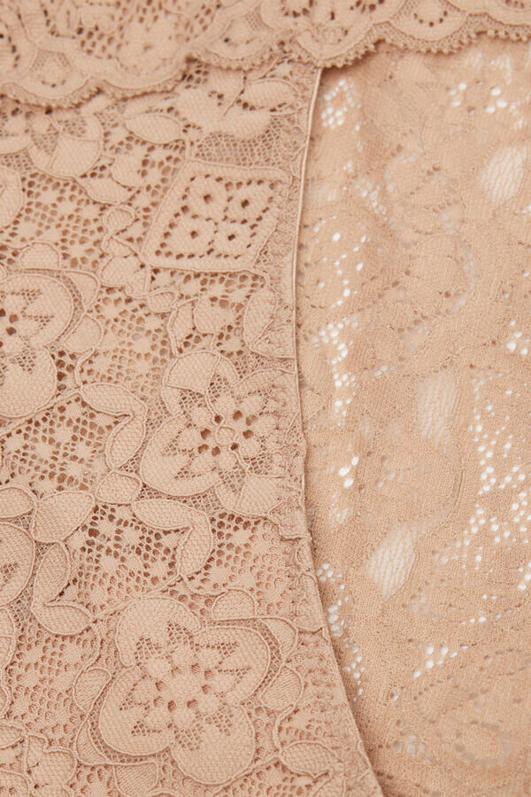 Majtki z koronką o niskim stanie Majtki z koronką o niskim stanie