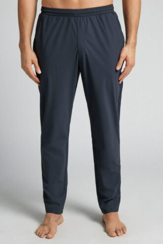 Spodnie nie wymagające prasowania