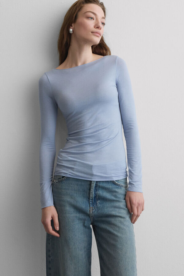 Ultralekki top z kaszmiru modalnego z dekoltem w łódkę Ultralekki top z kaszmiru modalnego z dekoltem w łódkę