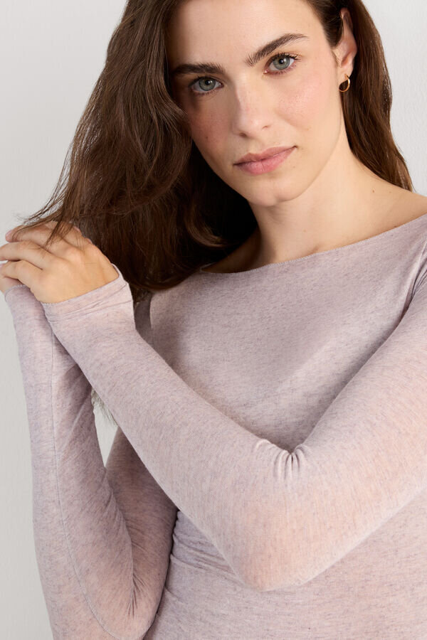 Ultralekki top z kaszmiru modalnego z dekoltem w łódkę Ultralekki top z kaszmiru modalnego z dekoltem w łódkę